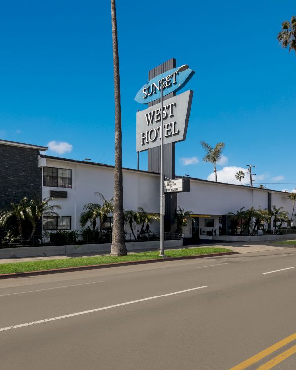 Sunset West Hotel, SureStay Collection by Best Western
